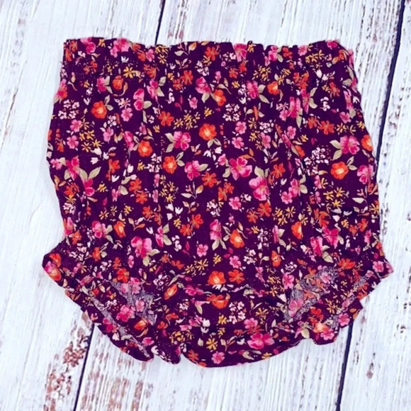 Old Navy floral bloomer shorts size 0-3 months - Picture 3 of 6